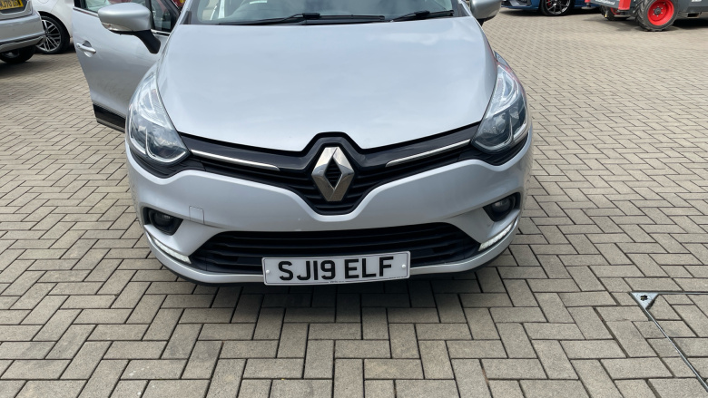 Renault Clio 0.9 TCE 75 Iconic 5dr Petrol Hatchback
